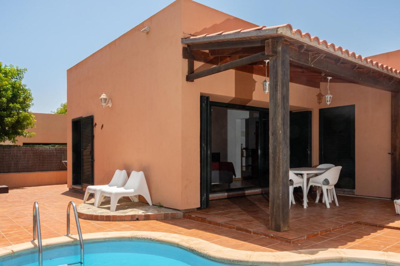 Lovely 2-Bed Villa In Corralejo Fuerteventura Exterior photo